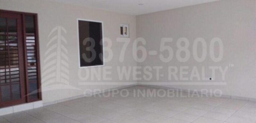 Amplia casa en renta, Colonia Country-San Pedro Sula