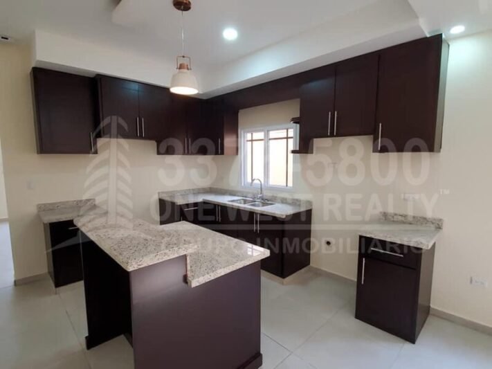 Residencial El Barrial Casa En Alquiler San Pedro Sula