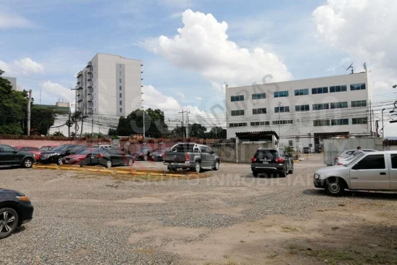 RENTA- Local Comercial en Colonia Trejo Avenida Circunvalación, San Pedro Sula