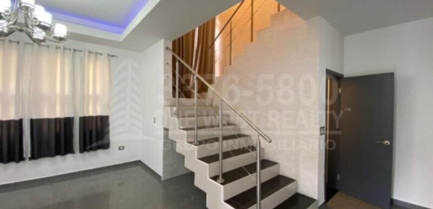 Espectacular casa en venta  ubicada en Res. Casa Maya II