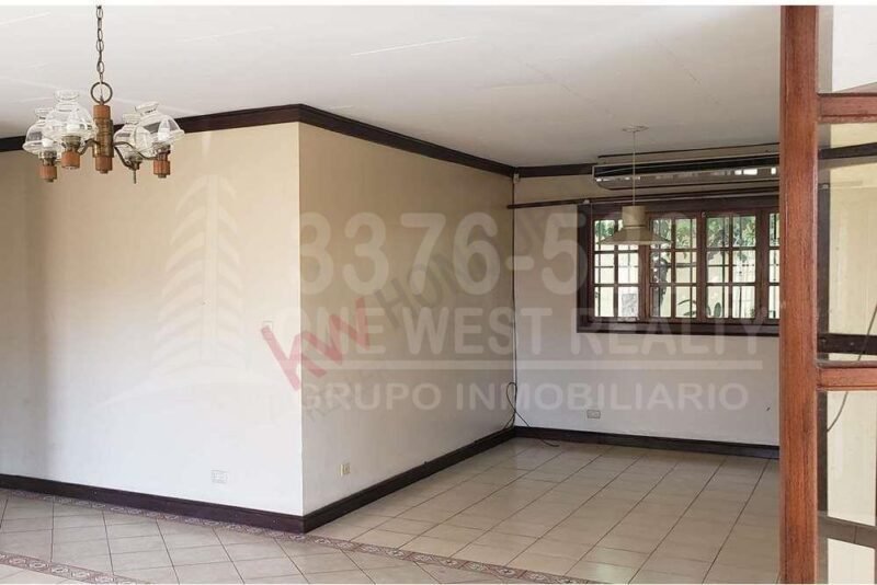 Casa grande en renta San Pedro Sula, Colonia Altiplano 3 habitaciones, 250 m²