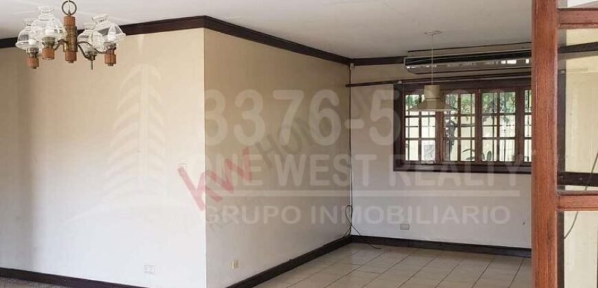 Casa grande en renta San Pedro Sula, Colonia Altiplano 3 habitaciones, 250 m²