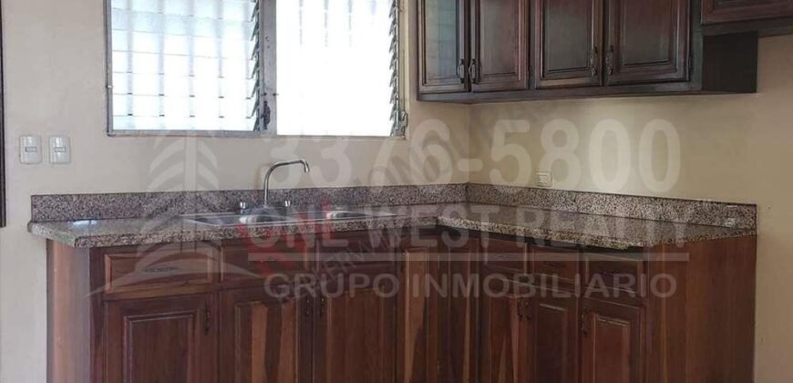 Casa grande en renta San Pedro Sula, Colonia Altiplano 3 habitaciones, 250 m²