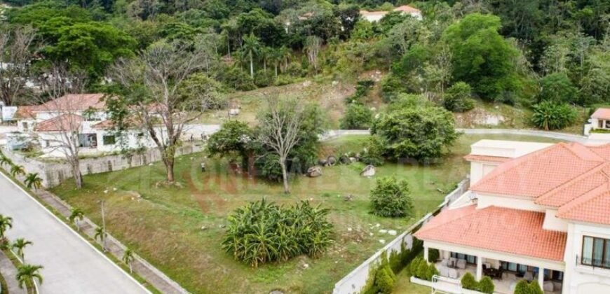 Terreno en venta en Merendon Hills  2,247.30 v² .  Ubicado en una exclusiva residencial en la falda de la montaña el Merendón