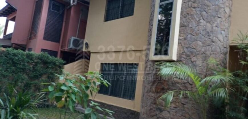Col. Trejo Casa en Venta San Pedro Sula 5 Habitaciones 4 Baños