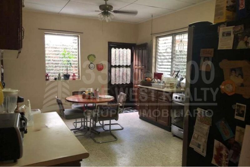 Colonia Universidad Casa Renta  San Pedro Sula – 4 Habitaciones, 2 Salas