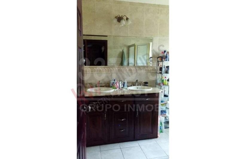 Res. El Barrial Casa en Venta San Pedro Sula Circuito Cerrado