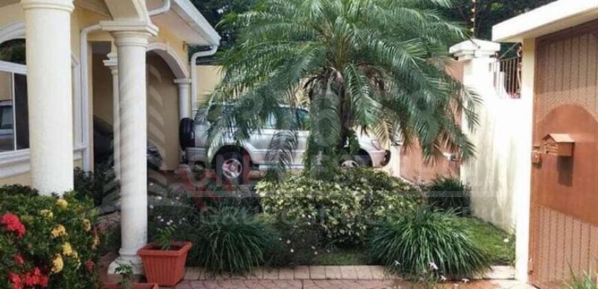 Res. El Barrial Casa en Venta San Pedro Sula Circuito Cerrado