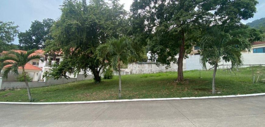 Terreno en venta en Merendon Hills, San Pedro Sula, zona exclusiva*