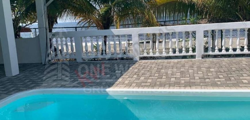 *Venta de casa en La Ensenada, Tela Atlántida, Honduras