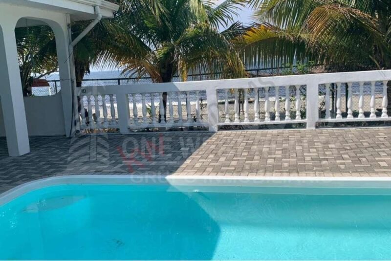 Venta de casa en La Ensenada, Tela Atlántida, Honduras