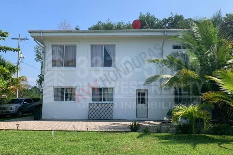 Venta de casa en La Ensenada, Tela Atlántida, Honduras