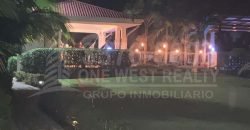 *Venta de casa en La Ensenada, Tela Atlántida, Honduras