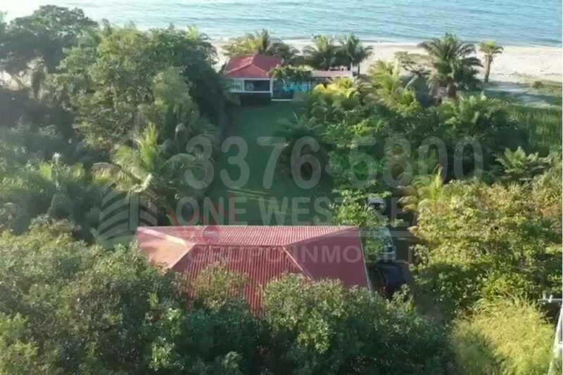Venta de casa en La Ensenada, Tela Atlántida, Honduras