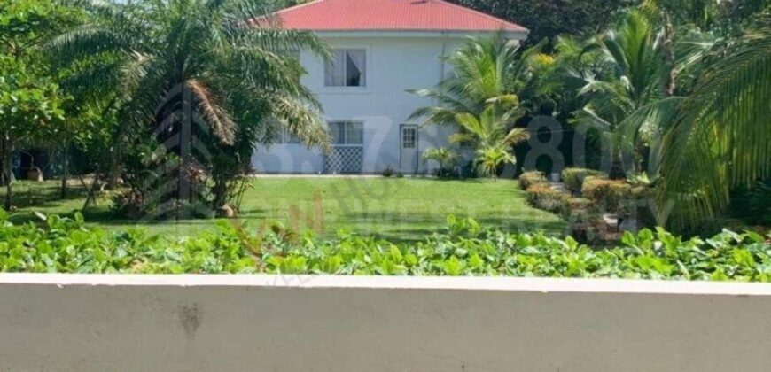 *Venta de casa en La Ensenada, Tela Atlántida, Honduras
