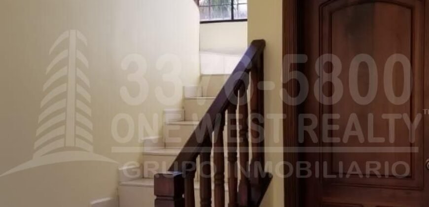 -Renta de Casa en Jardines del Valle San Pedro Sula*