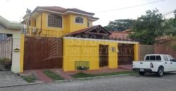 -Renta de Casa en Jardines del Valle San Pedro Sula* -Renta de Casa en Jardines del Valle San Pedro Sula*