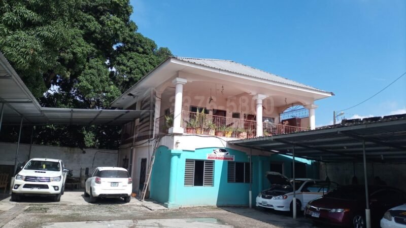 Venta de terreno en el Centro de El Progreso, perfecta para uso comercial atrás de la municipalidad