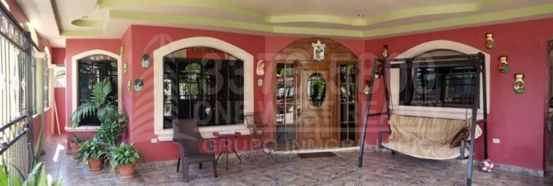 -Venta de Casa en El Progreso Yoro, Honduras 5 habitaciones parqueo techado cerca de la carretera CA-13