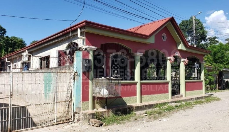 -Venta de Casa en El Progreso Yoro, Honduras 5 habitaciones parqueo techado cerca de la carretera CA-13