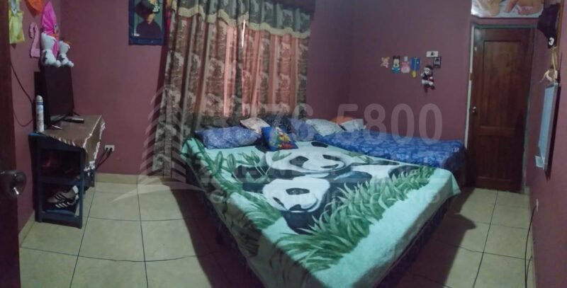 -Venta de Casa en El Progreso Yoro, Honduras 5 habitaciones parqueo techado cerca de la carretera CA-13
