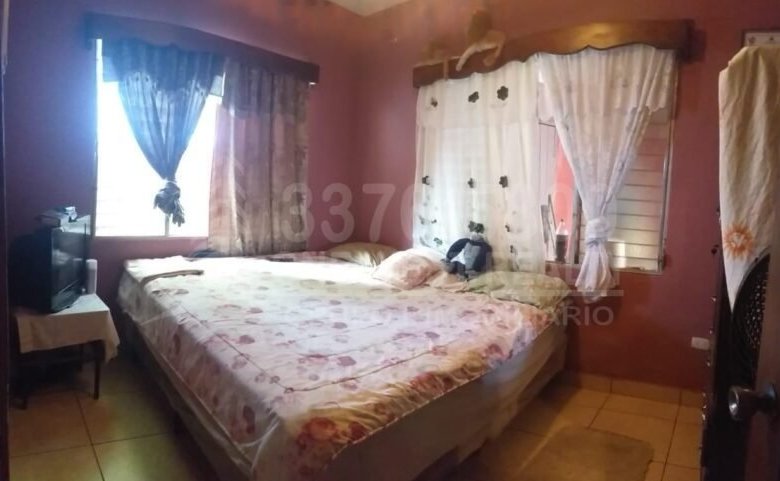 -Venta de Casa en El Progreso Yoro, Honduras 5 habitaciones parqueo techado cerca de la carretera CA-13