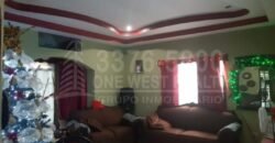-Venta de Casa en El Progreso Yoro, Honduras 5 habitaciones parqueo techado cerca de la carretera CA-13