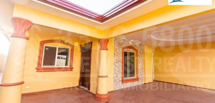 San Pedro Sula, Res. Costa Verde Villa 2, casa en Venta – Modelo Bahia