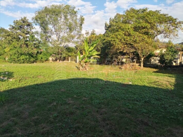 Terreno grande en venta en El Progreso Zona comercial CA-13   VENDIDO