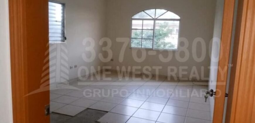 Casas en venta en San Pedro Sula-Barrio Morazán casa amplia de 2 plantas, 4 habitaciones