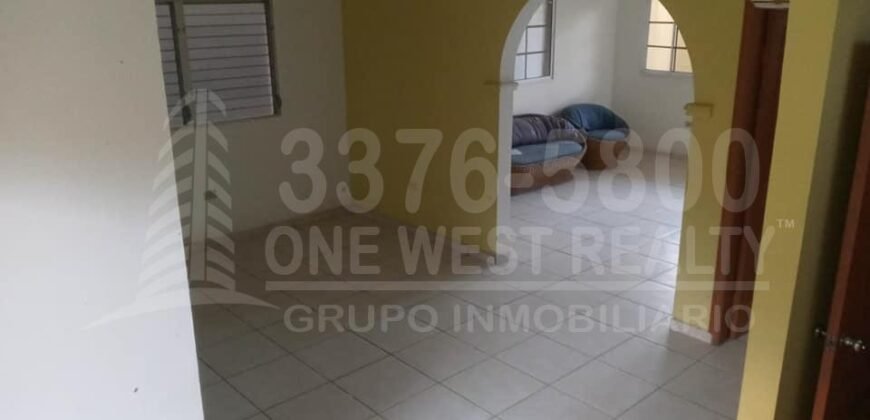 Casas en venta en San Pedro Sula-Barrio Morazán casa amplia de 2 plantas, 4 habitaciones