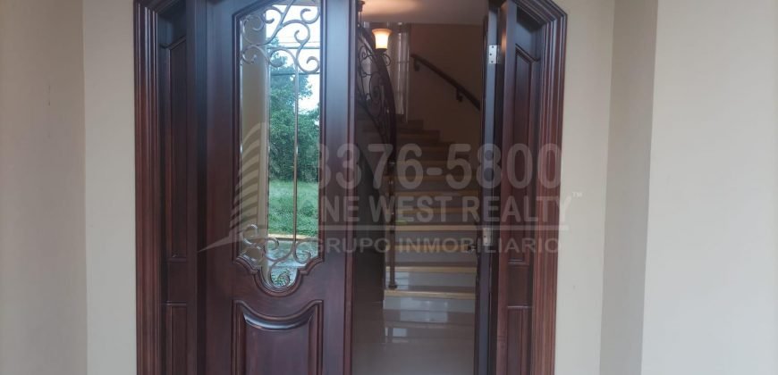 Casa en venta en Residencial Villa Riberalta en La Lima, Cortes