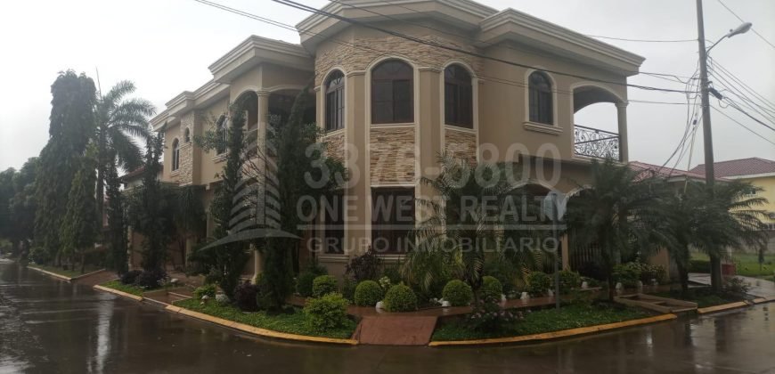 Casa en venta en Residencial Villa Riberalta en La Lima, Cortes