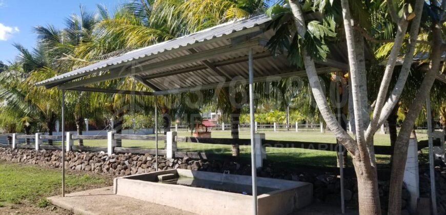 Hacienda en Venta a Orilla de Carretera en La Barca 5.8 Manzanas