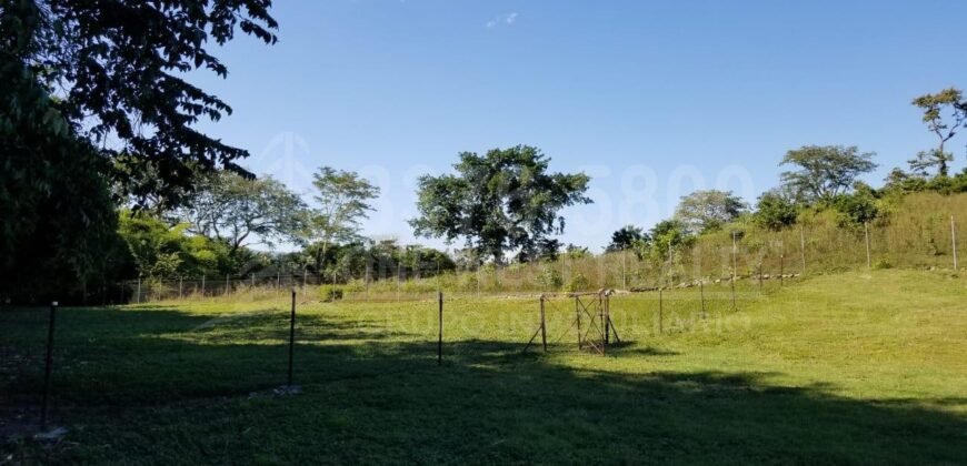 Hacienda en Venta a Orilla de Carretera en La Barca 5.8 Manzanas