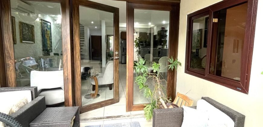 Venta de Townhouse circuito cerrado Jardines del Valle San Pedro Sula
