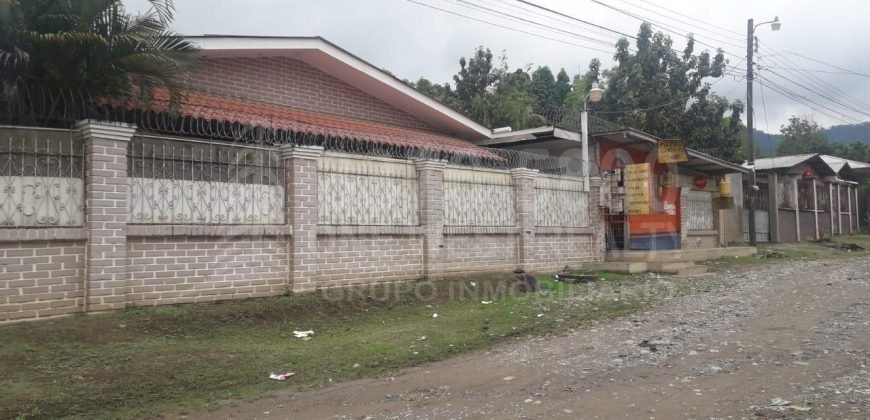 Se Vende Casa de Esquina Col.  Suazo Cordova El Progreso Yoro 3 Habitaciones, 2 Baños