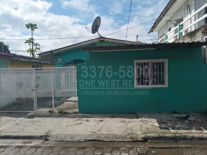 casa en venta en Colonia Aurora