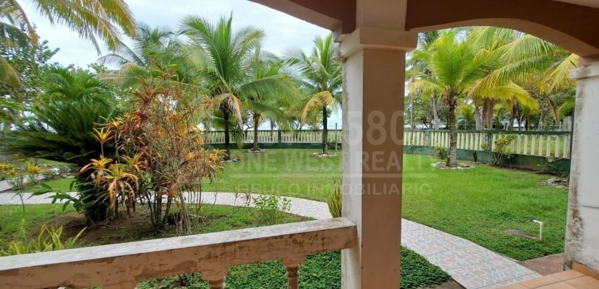 Venta Casa Playa en Omoa Cortes 2 Niveles 3331 v2