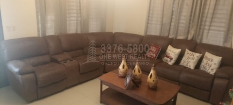 SE VENDE CASA