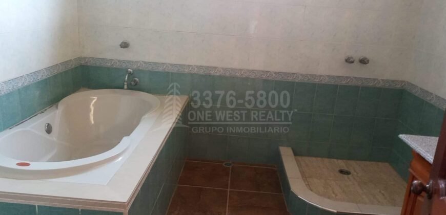 Casa en venta en San Pedro a Sula Colonia Montefresco