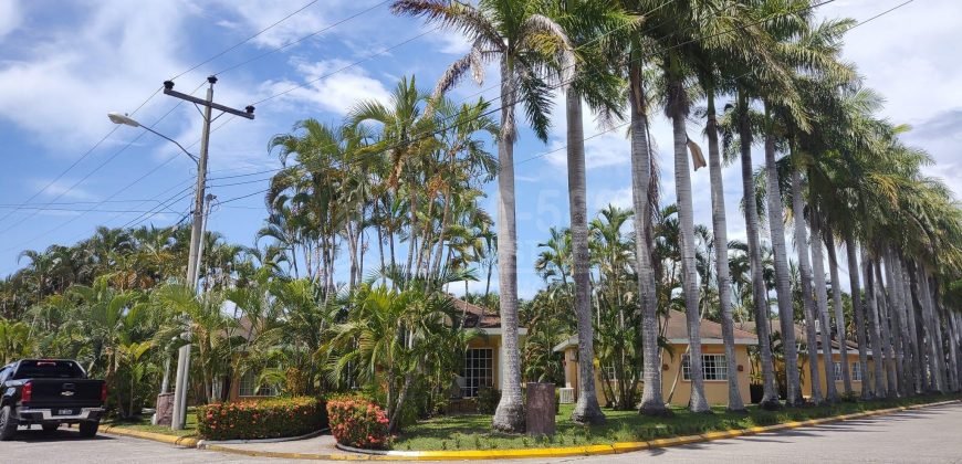 Beachfront Villa for Sale in La Ceiba, Honduras – Palma Real Resort 3 Bed/2Bath