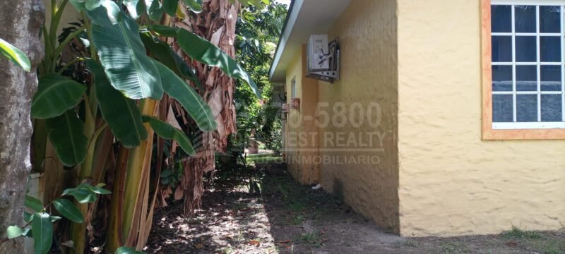 VILLA EN VENTA EN LA CEIBA