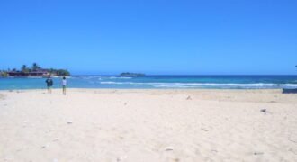 Lote de 3.6 Acres en Venta En Islas de la Bahia Cayos Cochinos