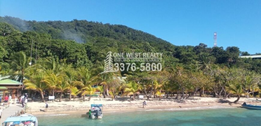 Lote de 3.6 Acres en Venta En Islas de la Bahia Cayos Cochinos