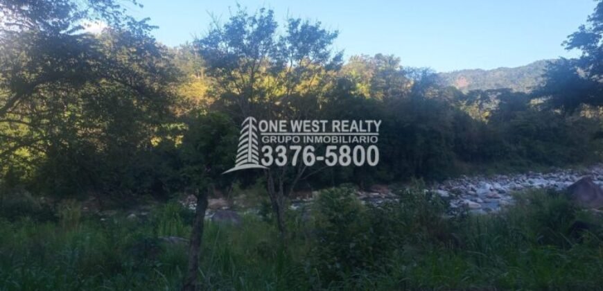Venta de Terreno Con Vista a Rio Cangrejal y Pico Bonito La Ceiba