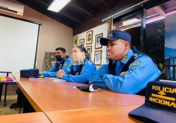 Policía de Turismo y CANATURH establecen estrategias para Semana Santa 2023 en Honduras