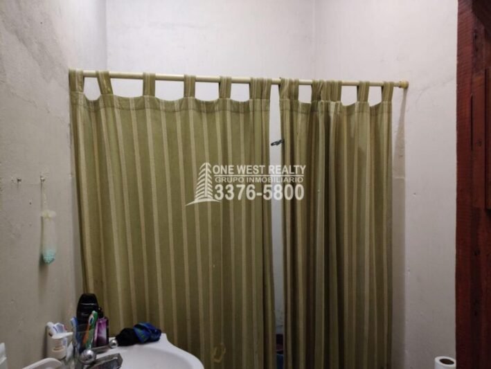 EL PROGRESO YORO CASA EN VENTA