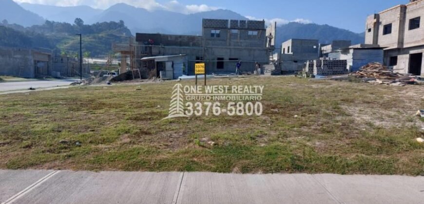 Lote Prados de Jaragua,Terreno de esquina en Ciudad Jaragua,
