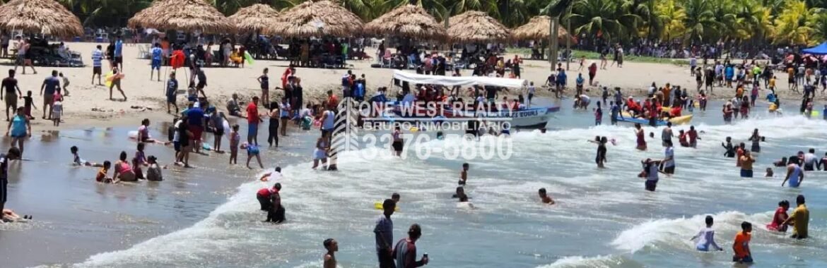 Cientos de Familias Disfrutaron de Las Playas Hondureñas